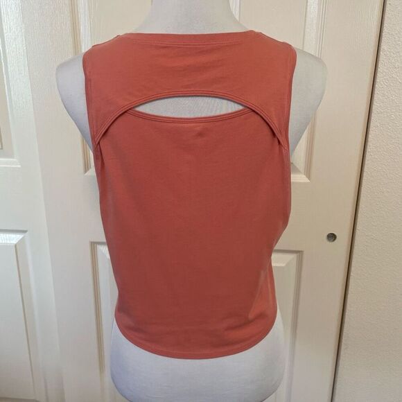 Lululemon Cut Back Crop Tank Rustic Coral size 4 - Picture 5 of 13